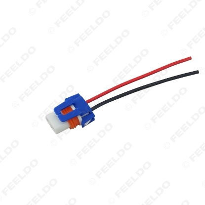 Picture of 1pcs Car Headlight 9006 Socket Harness Ceramic Connector Plug