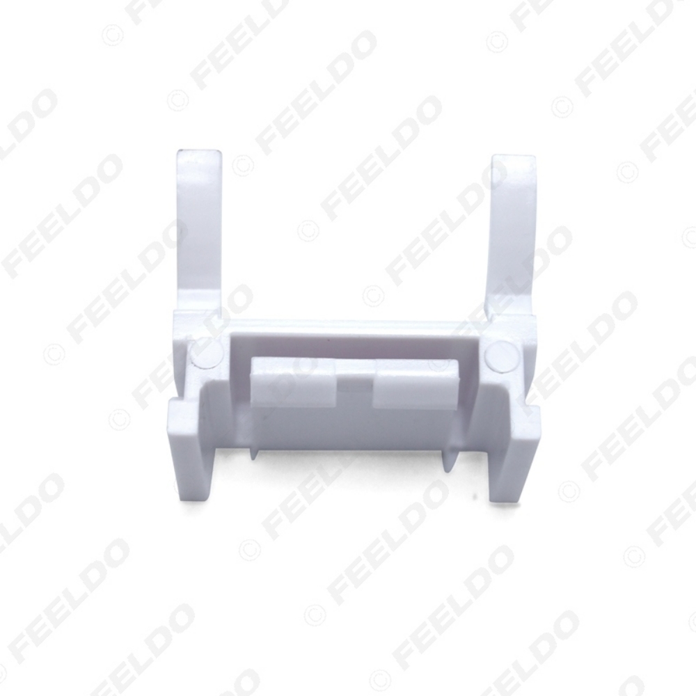 Picture of 1pcs Car H7 HID Xenon Low Beam Installation Bulbs Socket Adapter For Ford Focus(2008-2011)