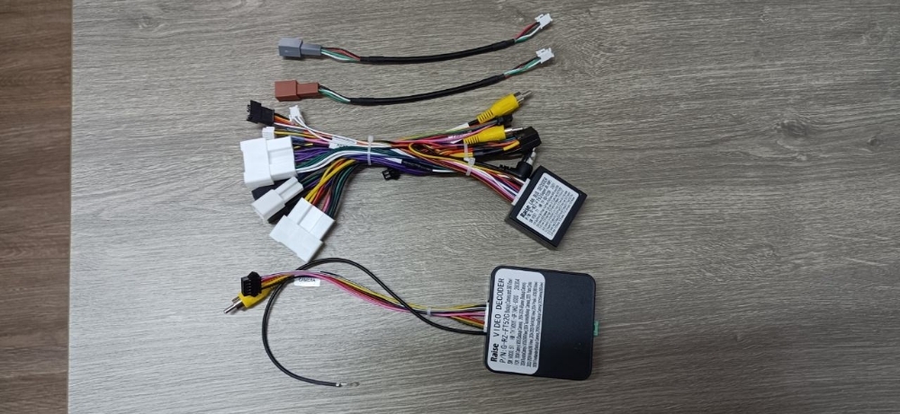 Picture of Car 16pin Power Wiring Harness Adapter With Canbus for Toyota 2024 Installation HeadUnit